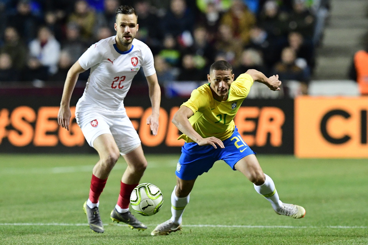 巴媒：理查利森因腮腺炎缺战巴拉圭，可能提前告辞美洲杯
